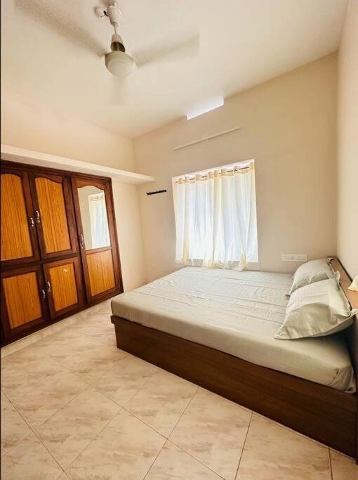 Home At Guruvayur 2 Ac Room,1 Single Bed,Kitchen Esterno foto