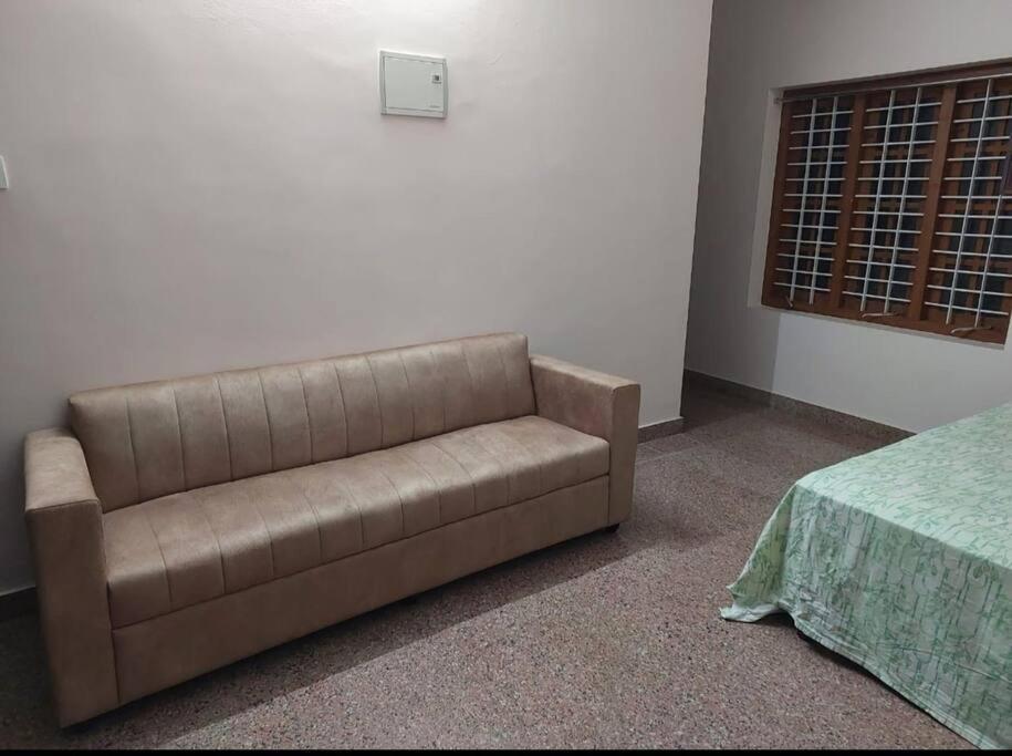 Home At Guruvayur 2 Ac Room,1 Single Bed,Kitchen Esterno foto
